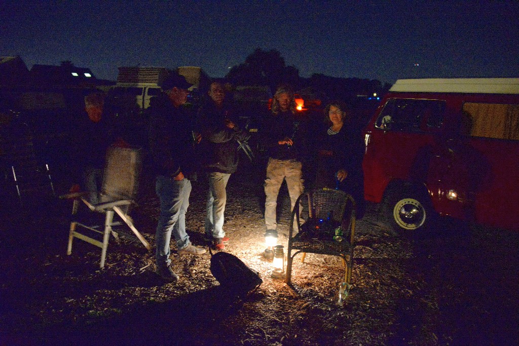 ../Images/Onderdelenmarkt op De Strandwal 013.jpg